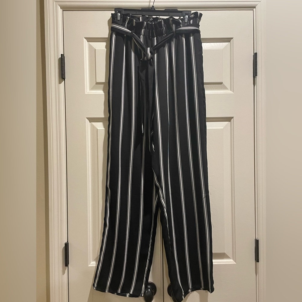 Xhilaration Black Stripe Pants - Small